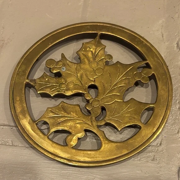 VTG Holly Leaf‎ Holly BerryBrass Trivet