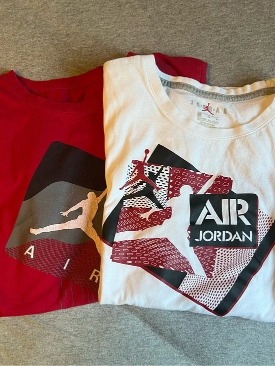White and Red Air Jordan Tee Bundle Boys XL 13-15 yrs