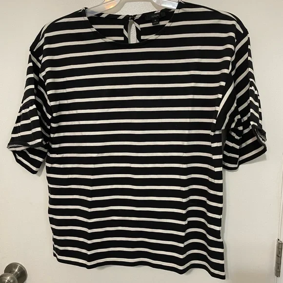 J. Crew Short ruffle Sleeve black white striped Pullover Mariner Cloth Blouse
