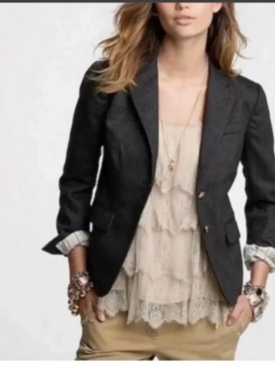 J Crew Schoolboy Blazer 6P Black Wool Gold Buttons Preppy Academia Old Money
