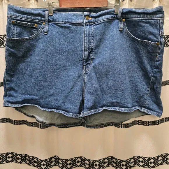 J. Crew high rise shorts plus size medium wash‎ stretch size 36