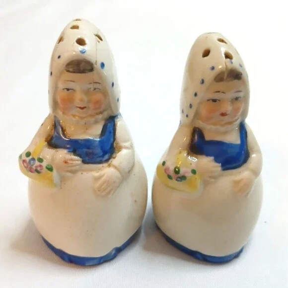 Vintage GERMANY Hand Painted Ceramic DUTCH Girls Salt & Pepper Shakers Set