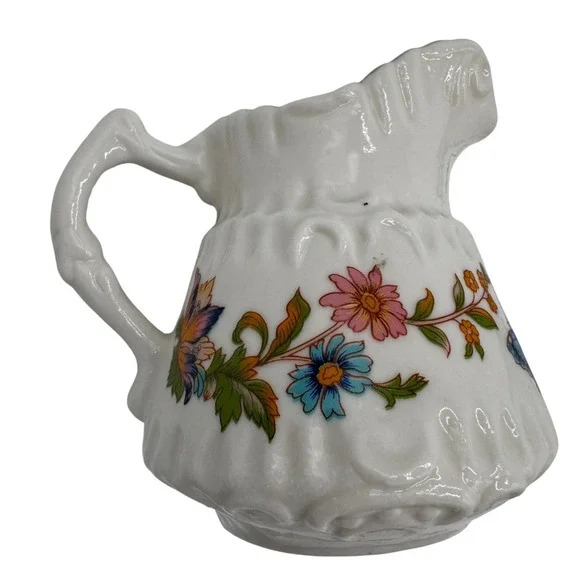 Aynsley Cottage Garden Mini Creamer Fine Bone China Floral Butterfly Gold Trim