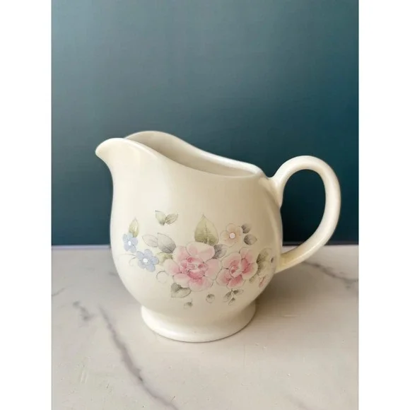 Pfaltzgraff Tea Rose Creamer Pitcher Stoneware Floral Pink Blue Made in USA