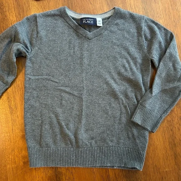 Classic Gray Cotton V-Neck Sweater | Boys 5T ✨