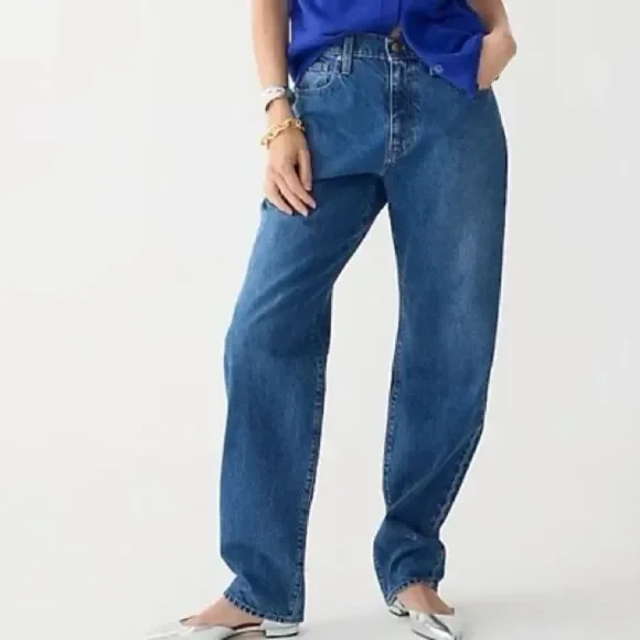 J. Crew Mid-Rise Slouchy Straight Jeans Size 28 Blue Denim editorial minimalist