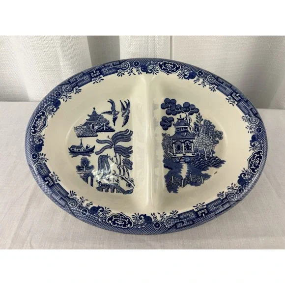 Vintage Churchill Blue Willow Oval Divided Vegetable Dish England 9 7/8