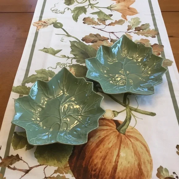 Festive Fall Leaf Plates