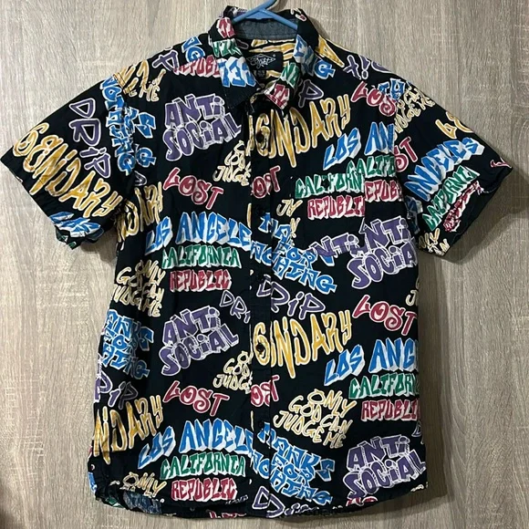 Eighty Eight graffiti short sleeve button down shirt Size 14/16