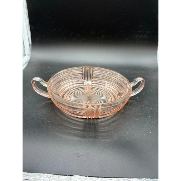 Vintage Pink Depression Glass Ribbed Candy Dish Art Deco Two Handle Nut Bowl‎