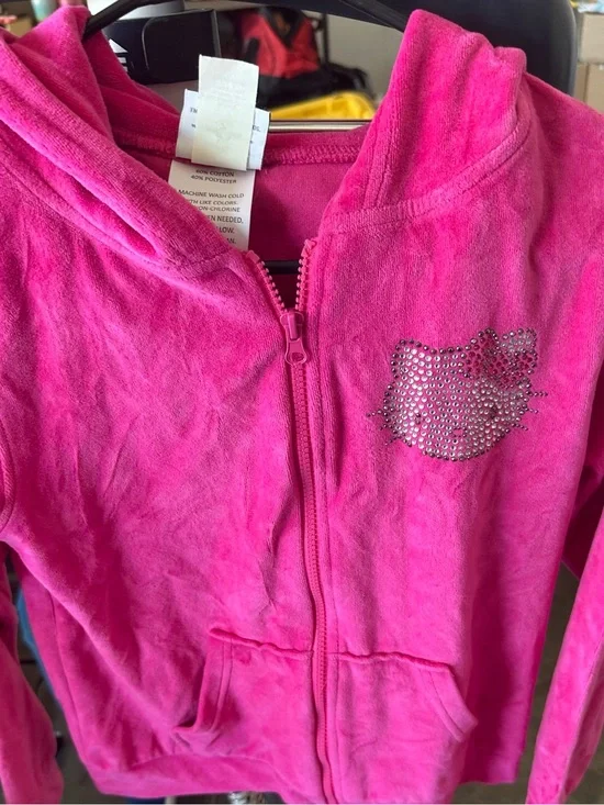 Universal Hot Pink Hello Kitty girls' Hooded Zip-Up Sweatshirt with Rhinestone
