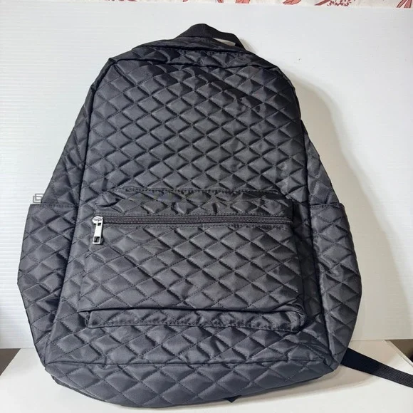 Unbranded Black Quilted Backpack 19x13 Polyester USB Charging Port Travel Bag