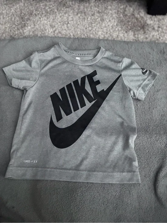 Nike Gray Short Sleeve Logo Tee with Black Swoosh