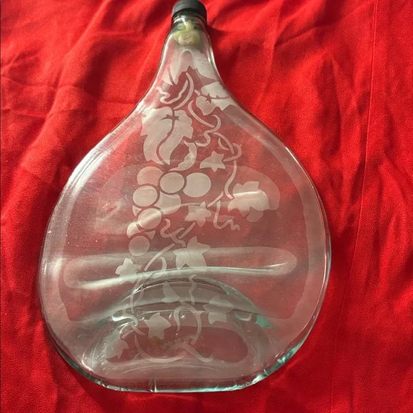 Etched Glass Bottle with Grapevine Design platter