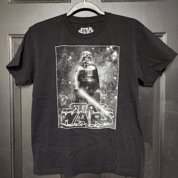 Star Wars T-Shirt Boys Medium Black Darth Vader Light Saber Movie Tee Cotton