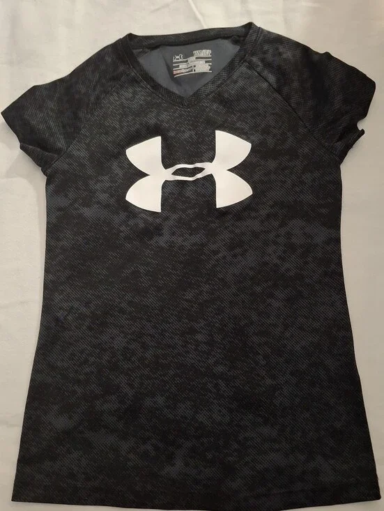 NWOT Under Armour Black/GRAY GIRLS Tee Size Youth Small with White Logo