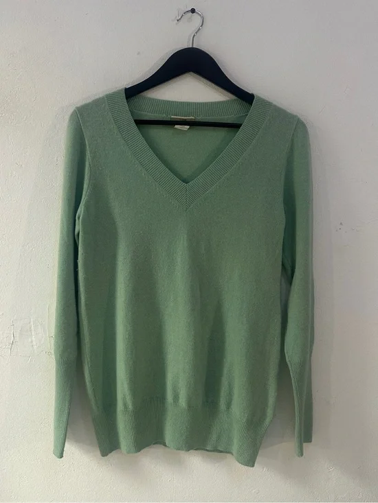 J.Crew 100% Cashmere Sweater Women’s Small Green V Neck Long Sleeve Pullover