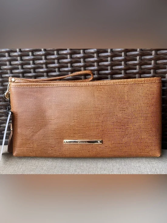 NWT Brahmin Kayla in TOBACCO ALL OVER LIZARD Clutch