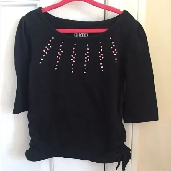 Circo Beaded Top 💕 3/$10