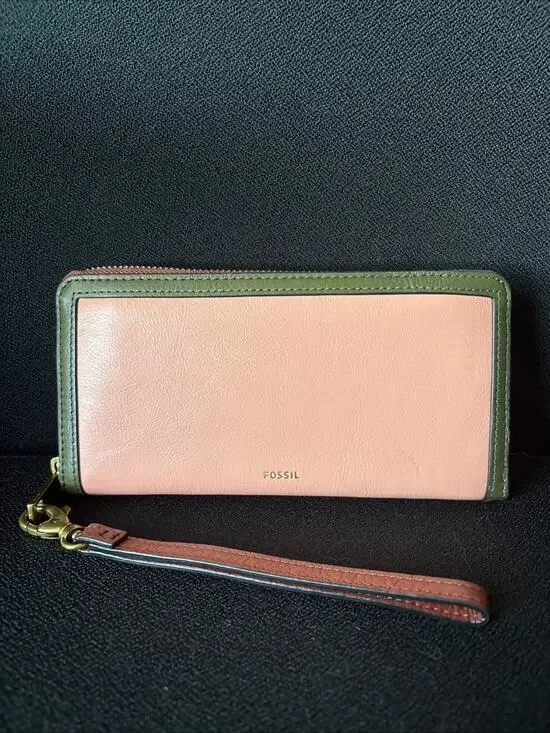 Fossil Women's Leather Wallet Green, Yellow, Brown