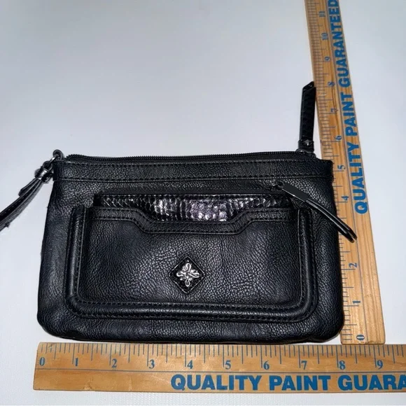 Simply‎ Vera Black Wristlet with Embellished Accent