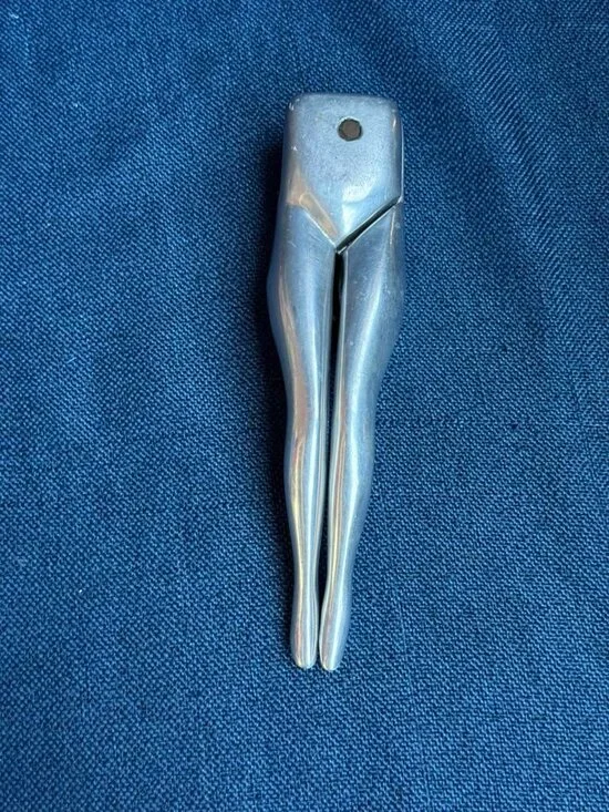 ▲ Vintage Mid Century Cast Aluminum Lady Legs Novelty Nutcracker Barware Kitchen