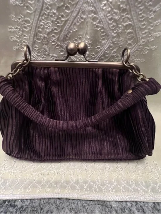 UNLISTED Kenneth‎ Cole vintage-style satin brown clutch metal frame ball clasp
