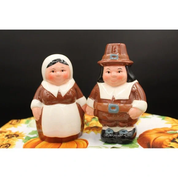 Adorable Pilgrim Pair Salt and Pepper Shakers Designed for Publix Supermarkets