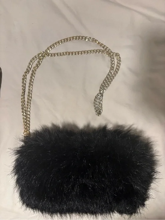 Black Faux Fur Chain clutch