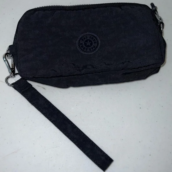 Par Kour black wristlet wallet. RFID technology, zipper with strap