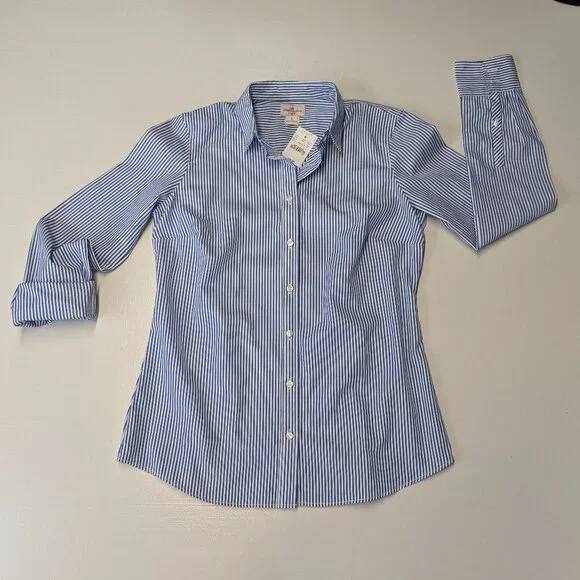 NWT Haberdashery by J. Crew Blue/White Pinstripe Button Down Size Small
