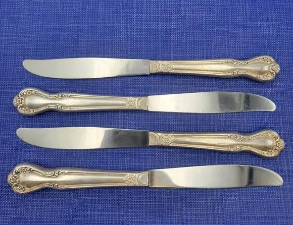 Rogers Brothers Daybreak Elegant Lady 4 Dinner Knives Reinforced Plate IS