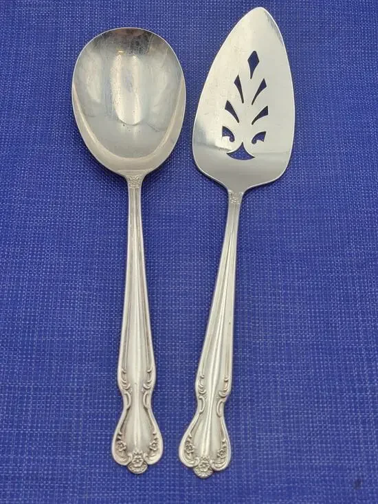 Rogers Brothers Daybreak Elegant Lady Reinforced Plate IS Flatware 2 Serving Pcs