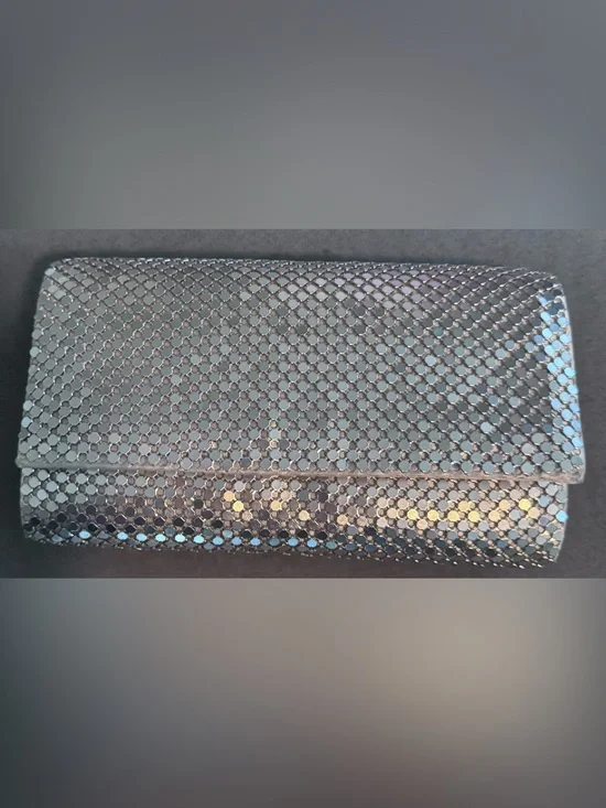 Jessica McClintock Silver Metallic Mesh Clutch w/o Strap