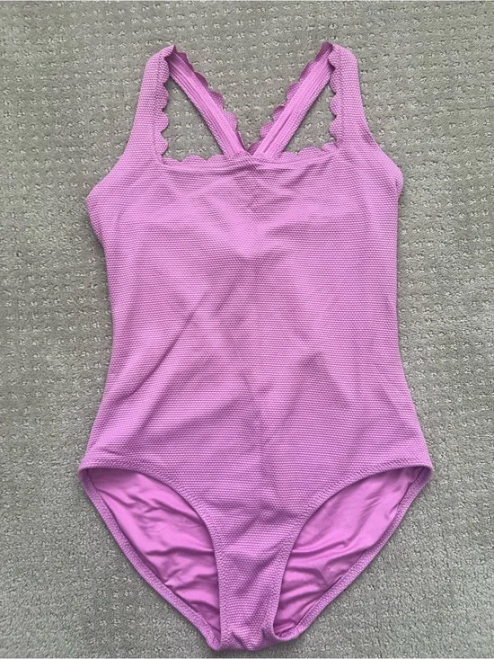 Girl’s Old Navy Lilac Scallop-Trim One-Piece Swimsuit size 14/16 (XL)