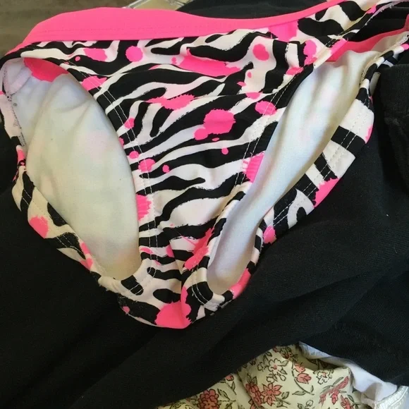 Girls swimsuit bottom small 6/6x