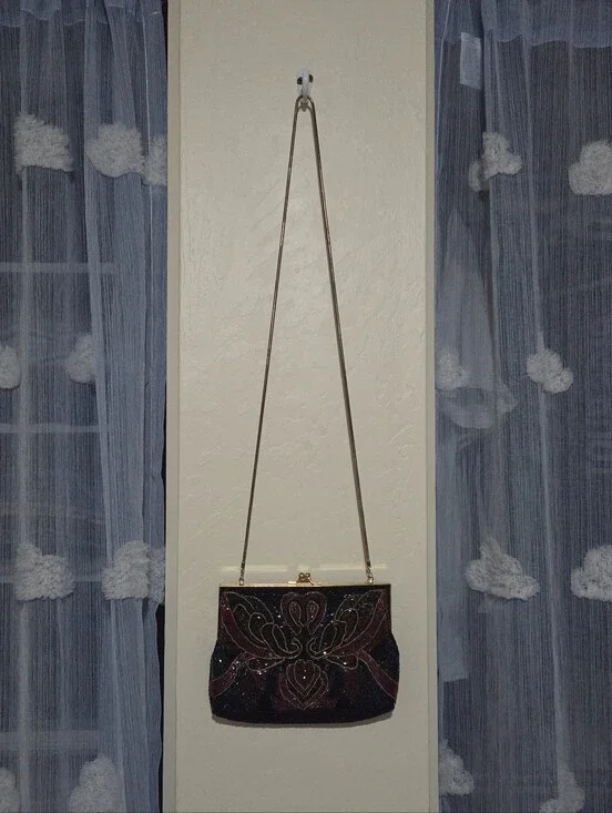 Elegant Beaded Clutch Bag on Chain