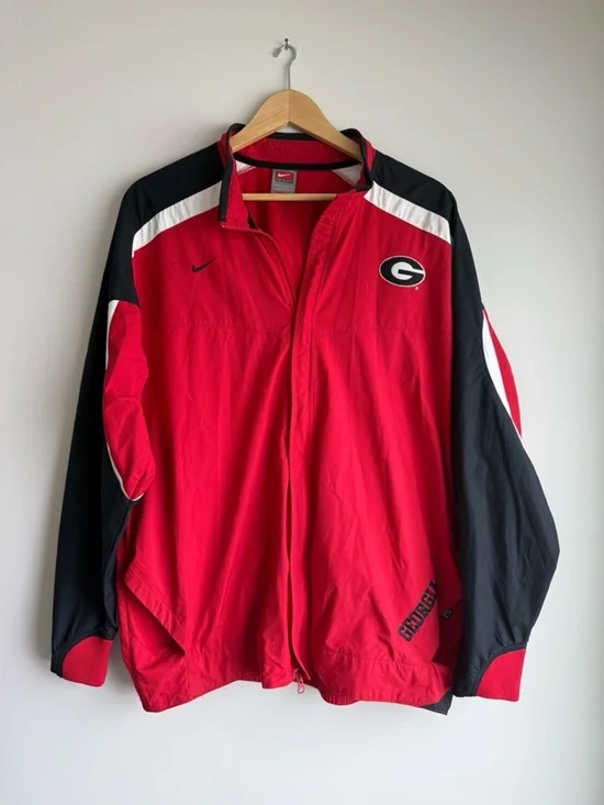 Nike Team Georgia Bulldogs Windbreaker Jacket Red Black Size L UGA Fit Storm