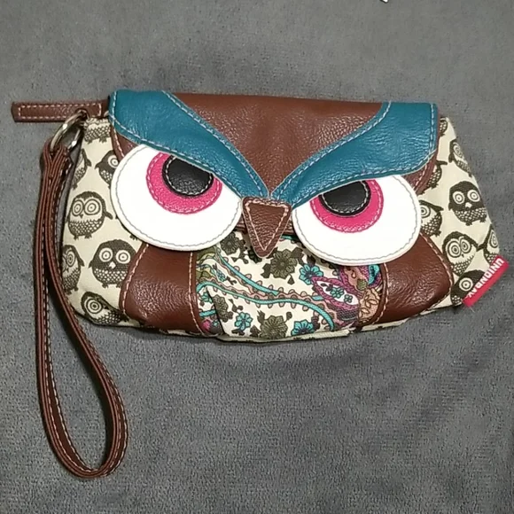 Owl Clutch