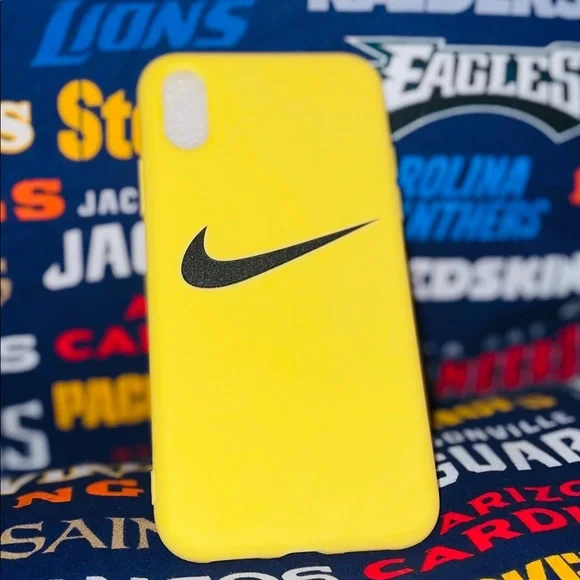 Sporty Yellow IPhone X/Xs Phonecase
