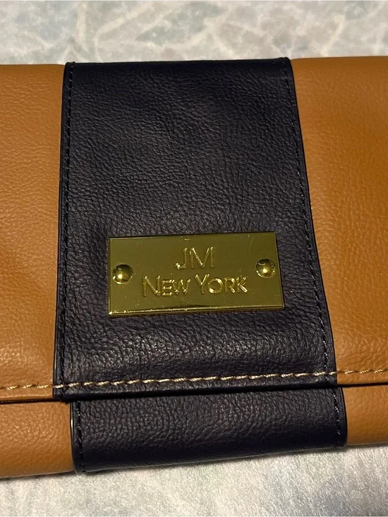 JM New York Two-Tone Brown and Tan Split Leather Clutch Adjustable Strap 9X6.