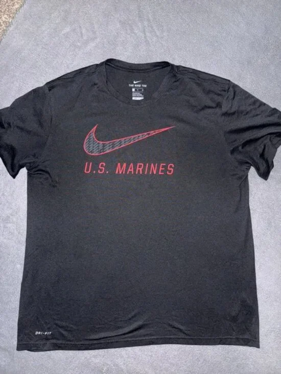 Nike Dri Fit Mens Black Red US Marines Swoosh Graphic Shirt X-Large