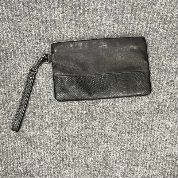 Liebeskind Berlin Leather Wristlet Clutch Wallet Women's Black Phone Carrier