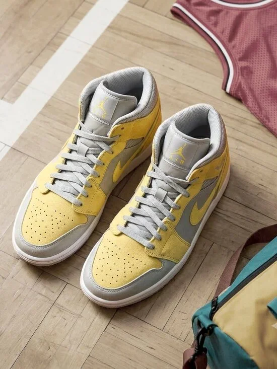 NWOB Nike Air Jordan 1 Mid - Lemon Wash Mixed Textures Yellow – Men’s 12