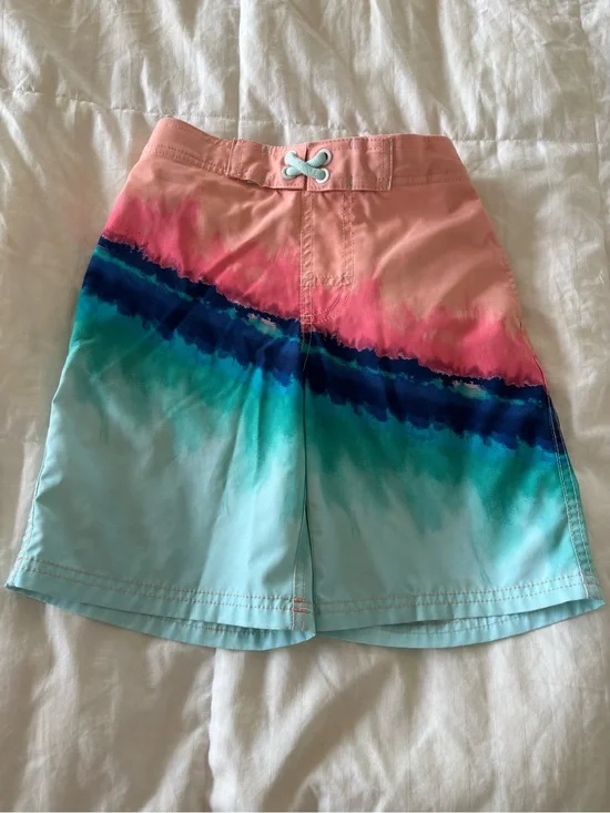 Boys Small 6/7 swim trunks shorts