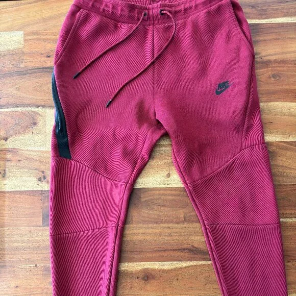 Nike Sportswear Tech Fleece Joggers - Team Red/Black - Men's Medium