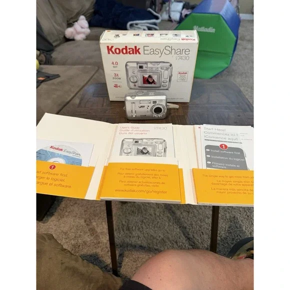 Kodak EasyShare CX7430 4MP Digital Camera CIB Parts Repair Lens Error AS-IS Box