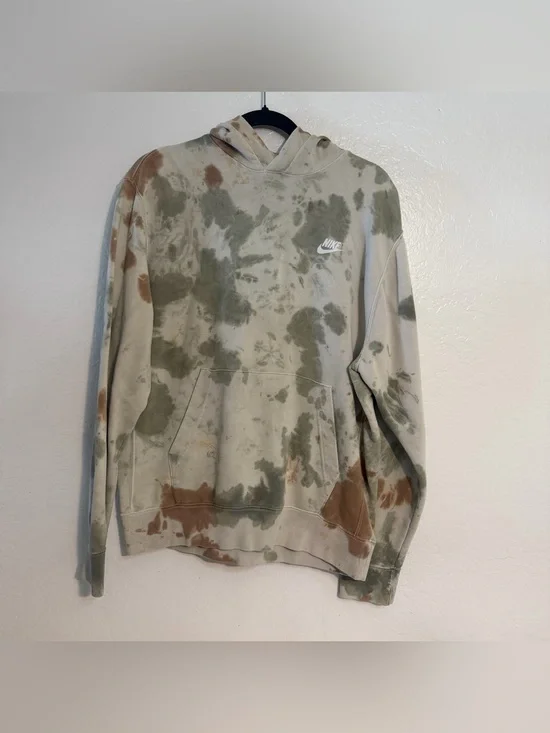 Nike Men's Olive Green & Tan Tie-Dye Pullover Hoodie, Kangaroo pocket, Medium