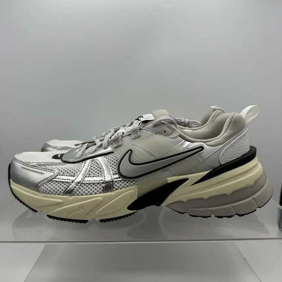Brand New Nike V2K Run Summit White Metallic Silver HJ4497-100 Men's Size 12