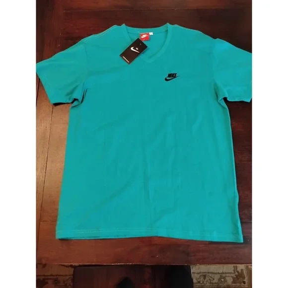 Nike Mens Short Sleeve V-Neck T-Shirt Classic Athletic Fit Cotton Tee